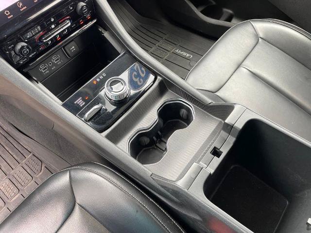 Used 2023 Jeep Grand Cherokee L Limited AWD/4WD image 9
