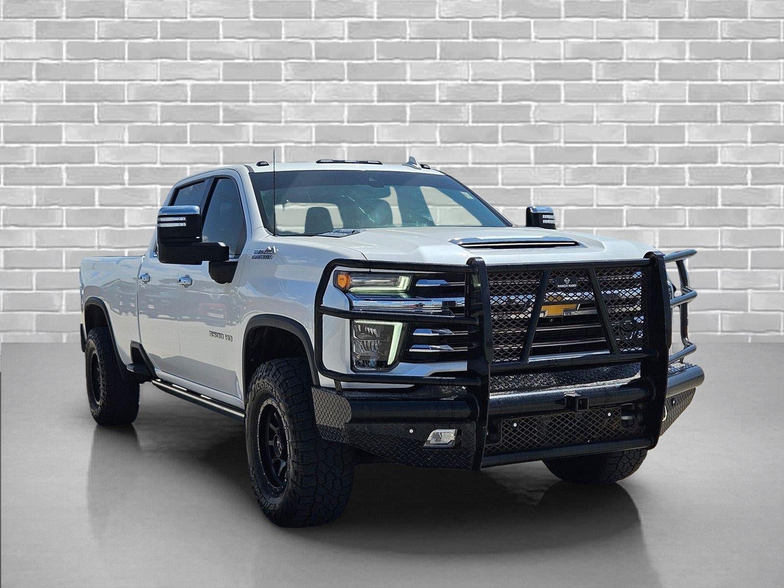 Used 2022 Chevrolet Silverado 3500 High Country w/ Safety Package II AWD/4WD image 3