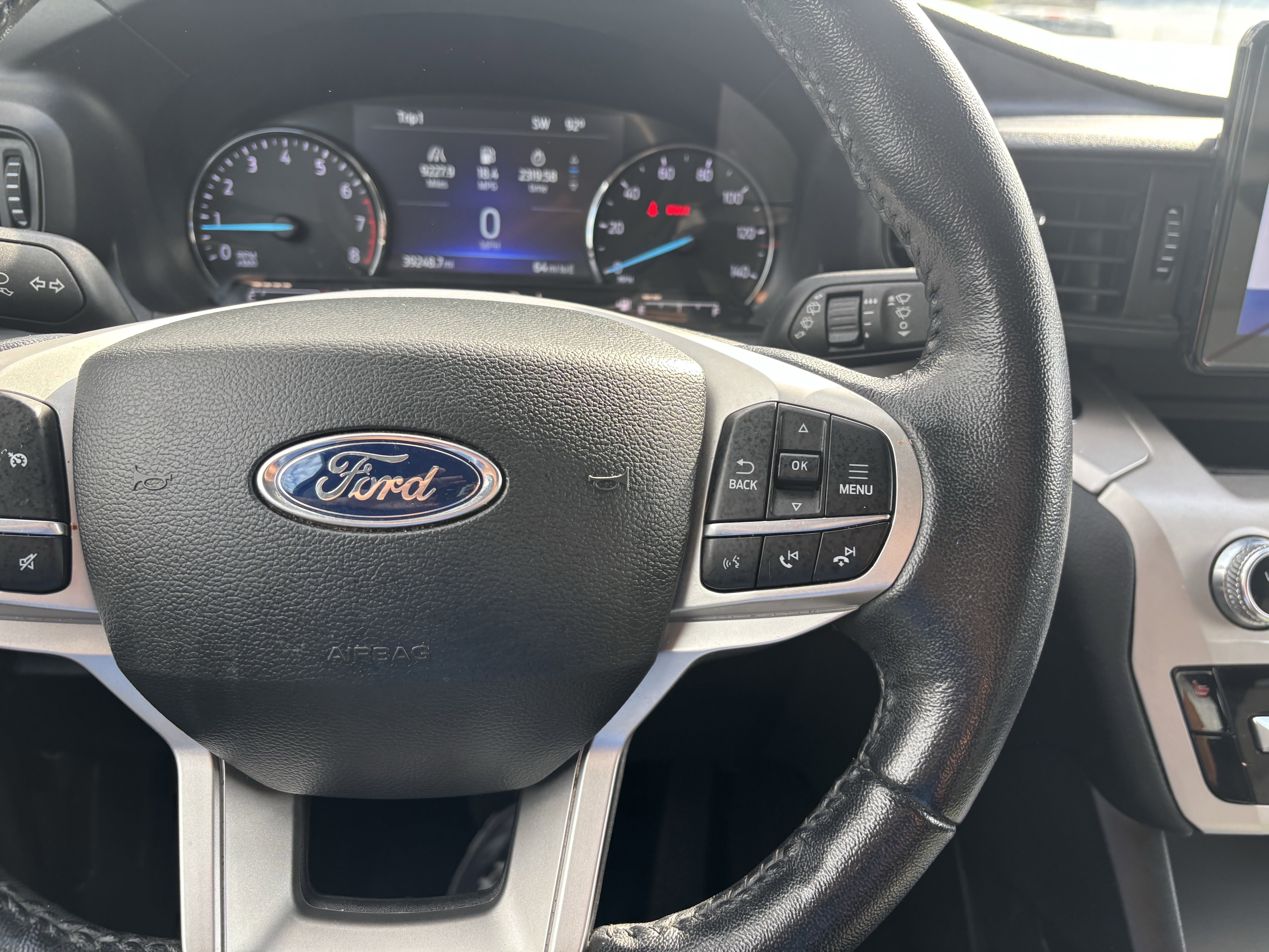 Certified 2023 Ford Explorer XLT image 30