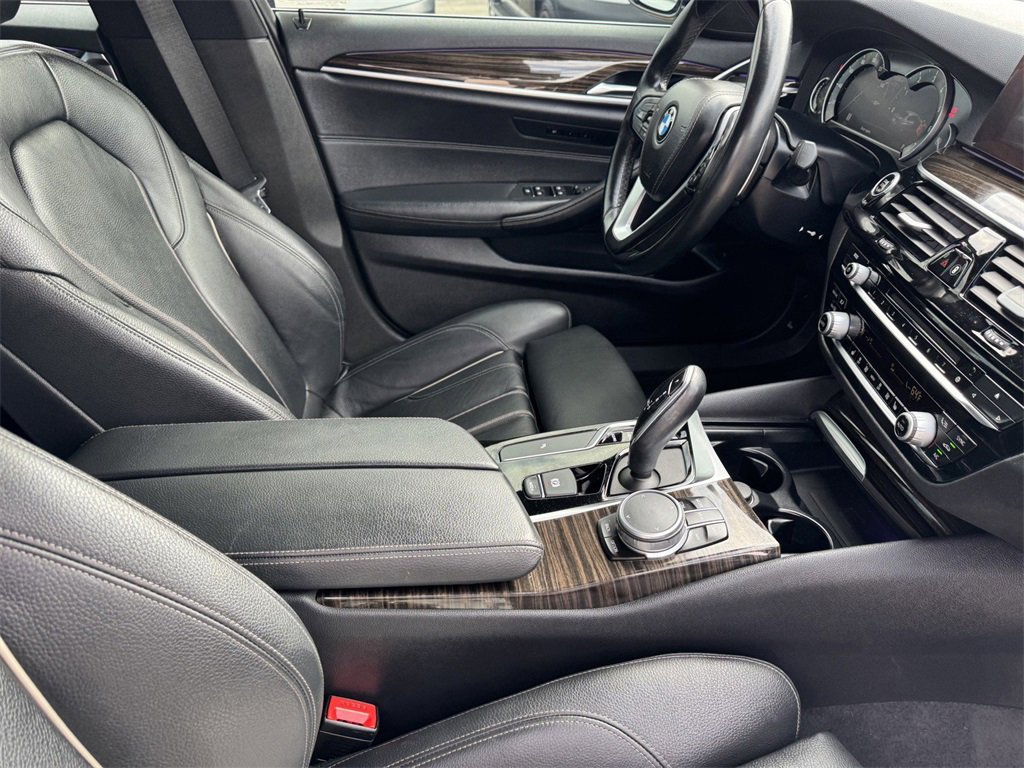 Used 2019 BMW 540i 540i w/ Convenience Package image 6