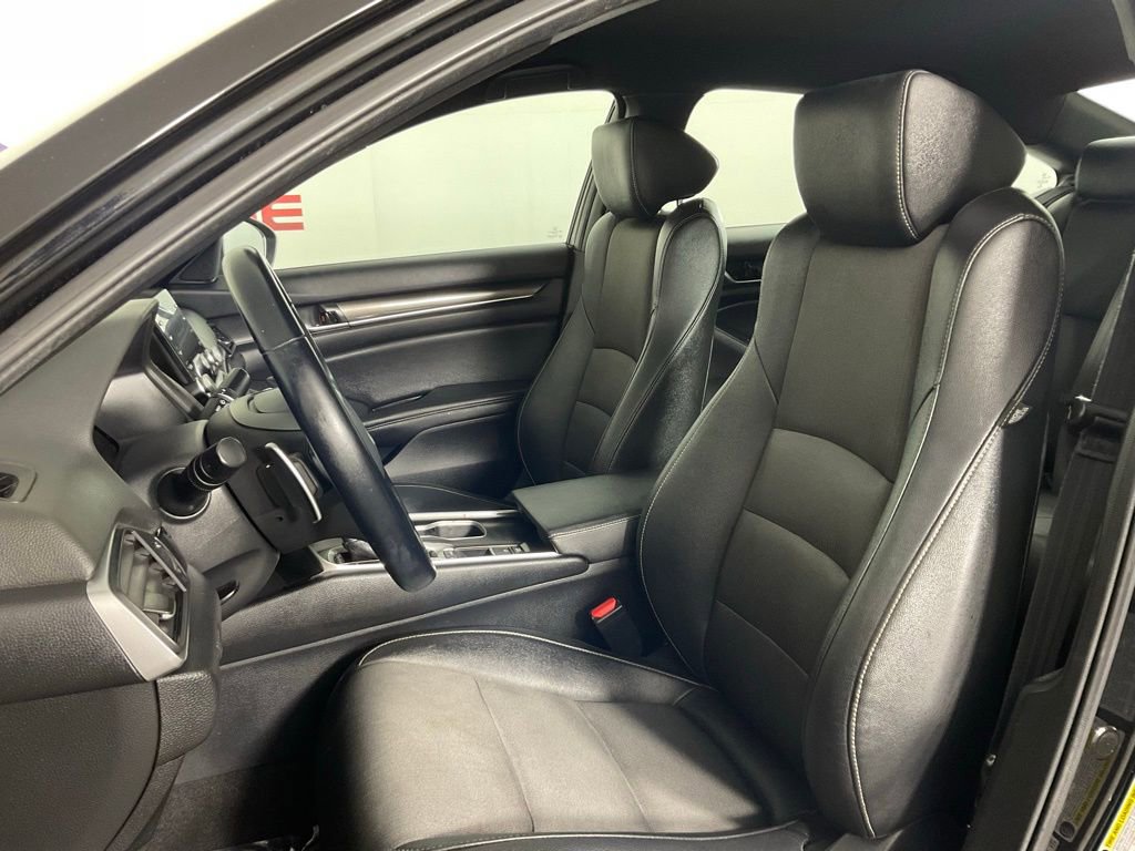 Used 2019 Honda Accord Sport image 14