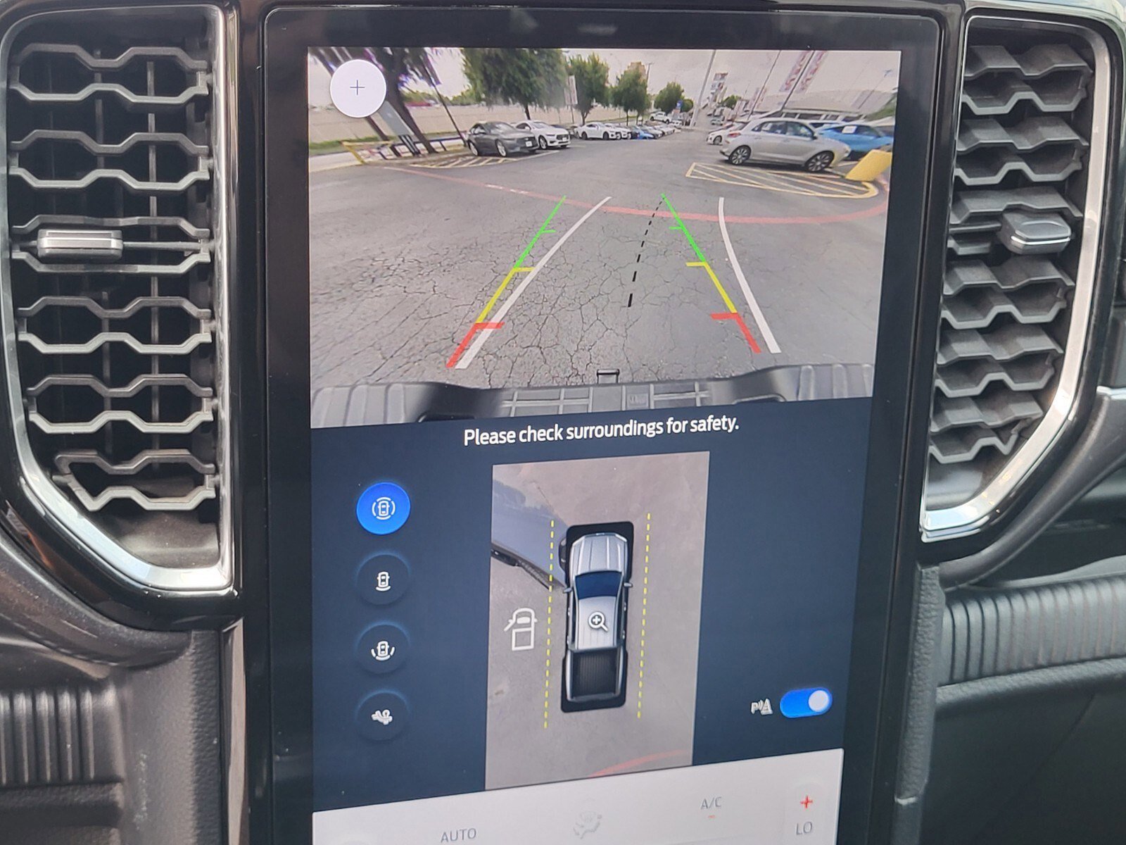 Certified 2025 Ford Ranger Lariat w/ Trailer Tow Package image 22