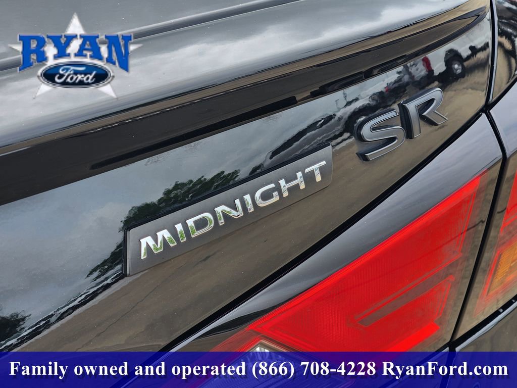 Used 2022 Nissan Altima 2.5 SR w/ Midnight Edition Package FWD image 8