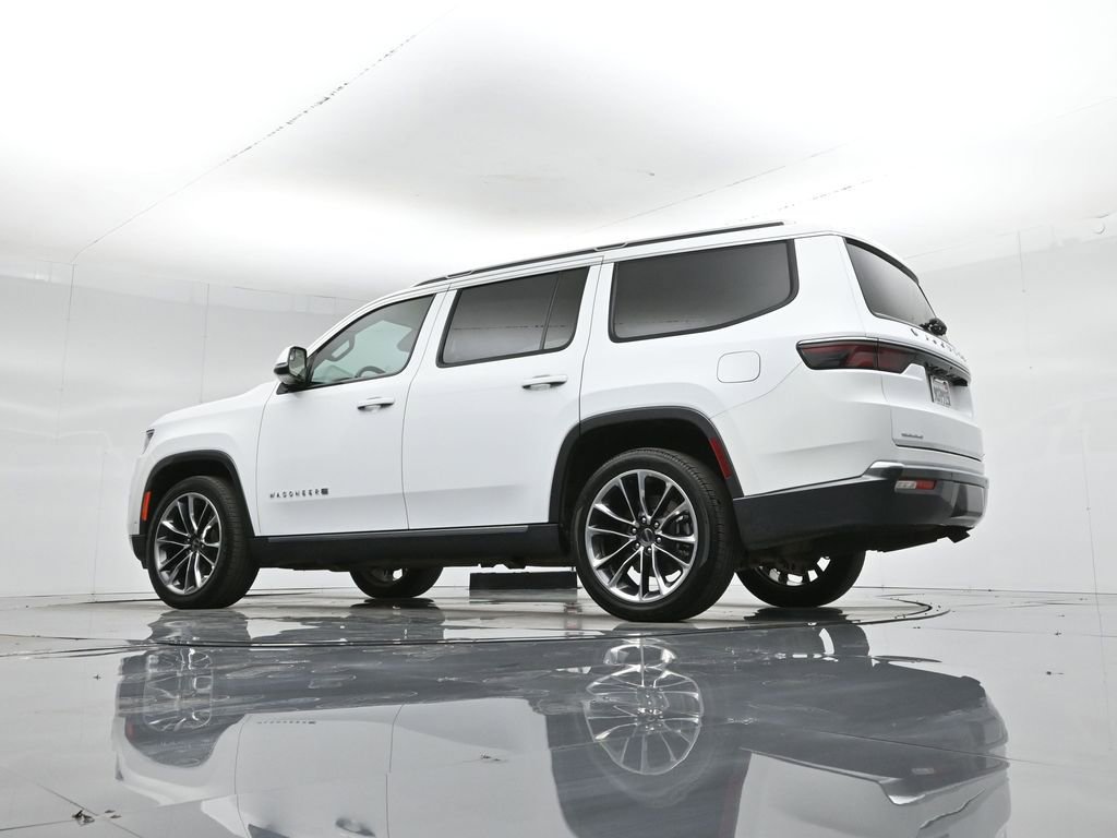 Used 2022 Jeep Wagoneer Series III w/ Premium Group I image 60