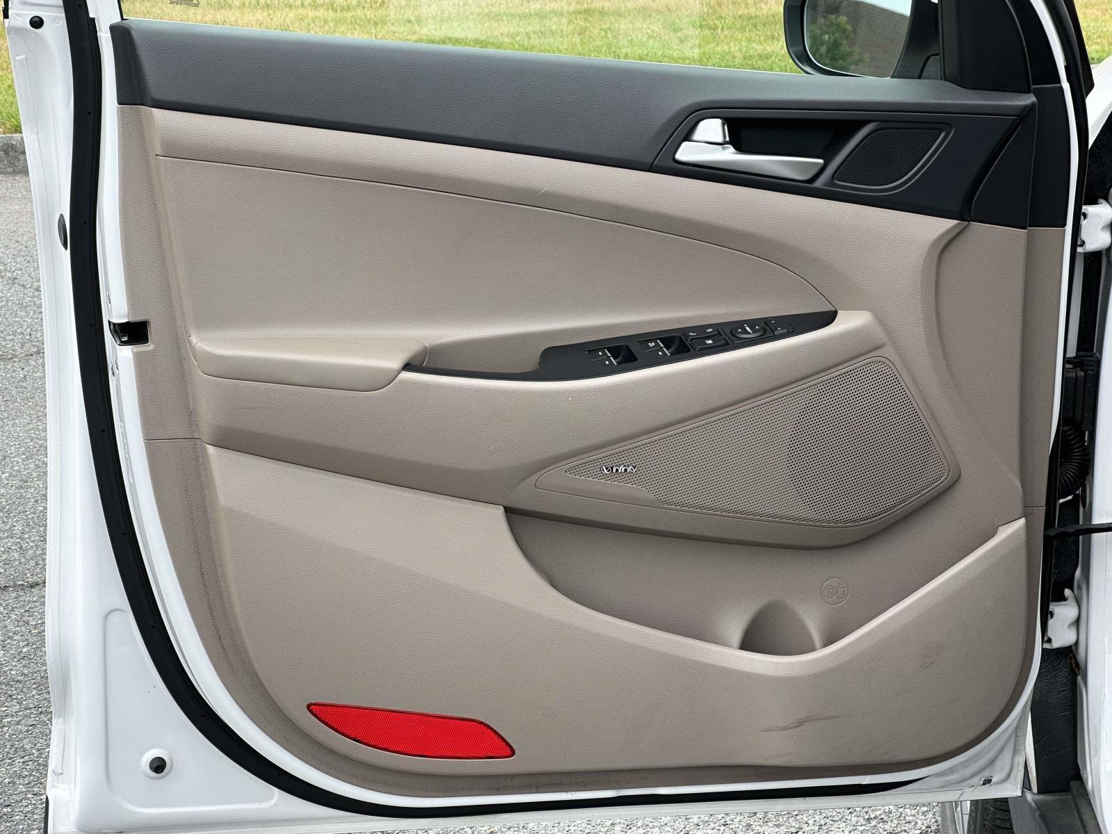 Used 2020 Hyundai Tucson Limited w/ Cargo Package FWD image 14