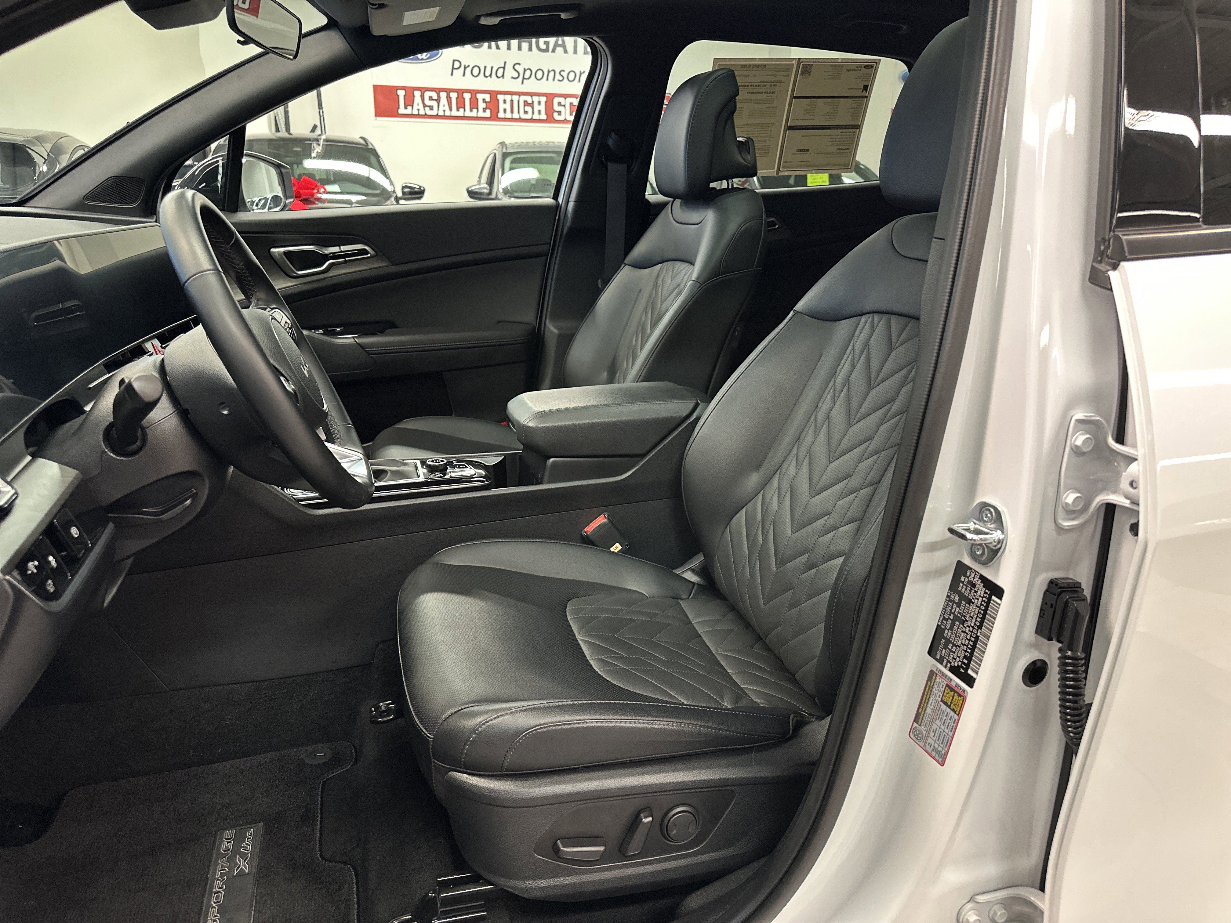 Used 2024 Kia Sportage X-Line w/ X-Line Premium Package image 5