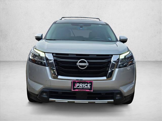 Used 2023 Nissan Pathfinder SL FWD image 2