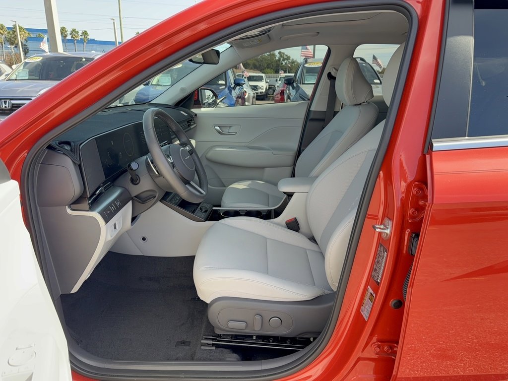 Used 2025 Hyundai Kona Limited image 11