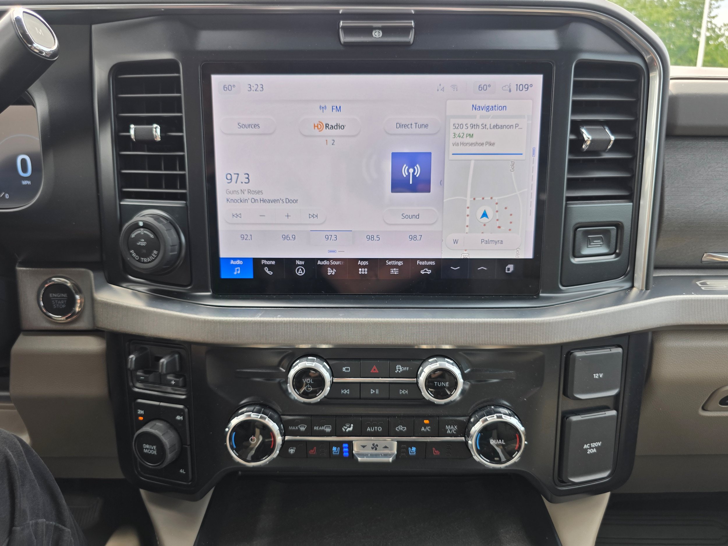 Certified 2026 Ford F250 Platinum w/ Platinum Plus Package AWD/4WD image 13