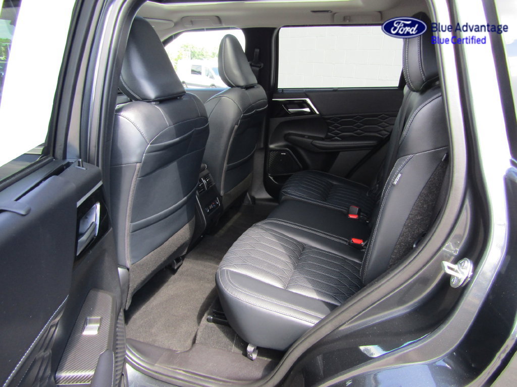 Used 2025 Mitsubishi Outlander SEL AWD/4WD image 34