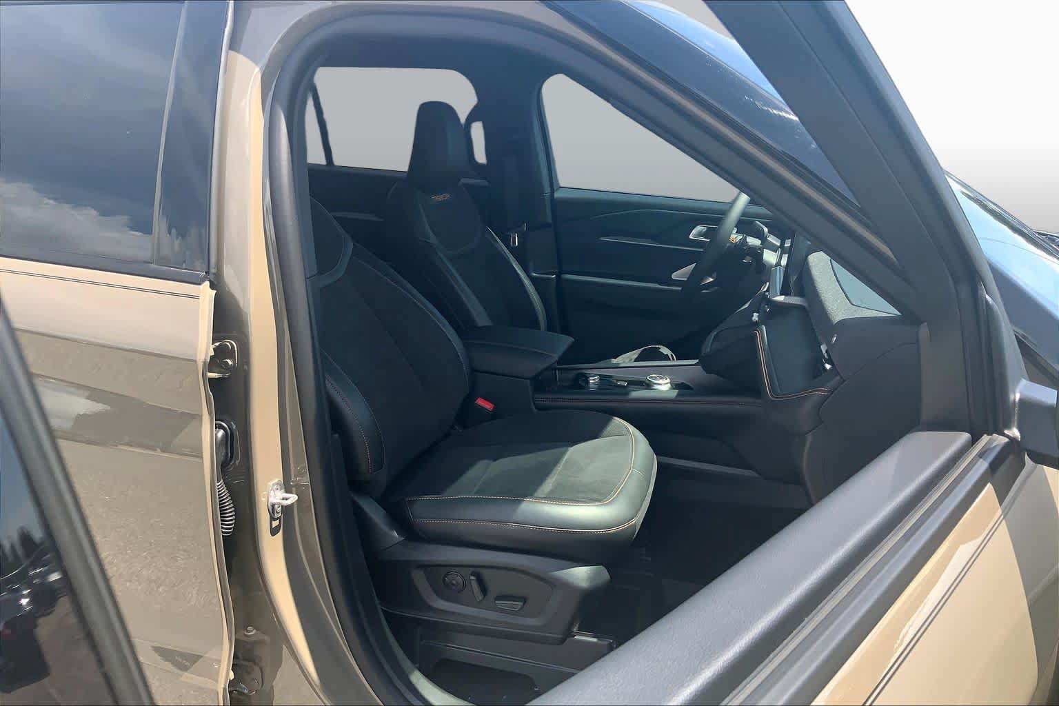 Certified 2026 Ford Explorer Tremor w/ Tremor Ultimate Package AWD/4WD image 9