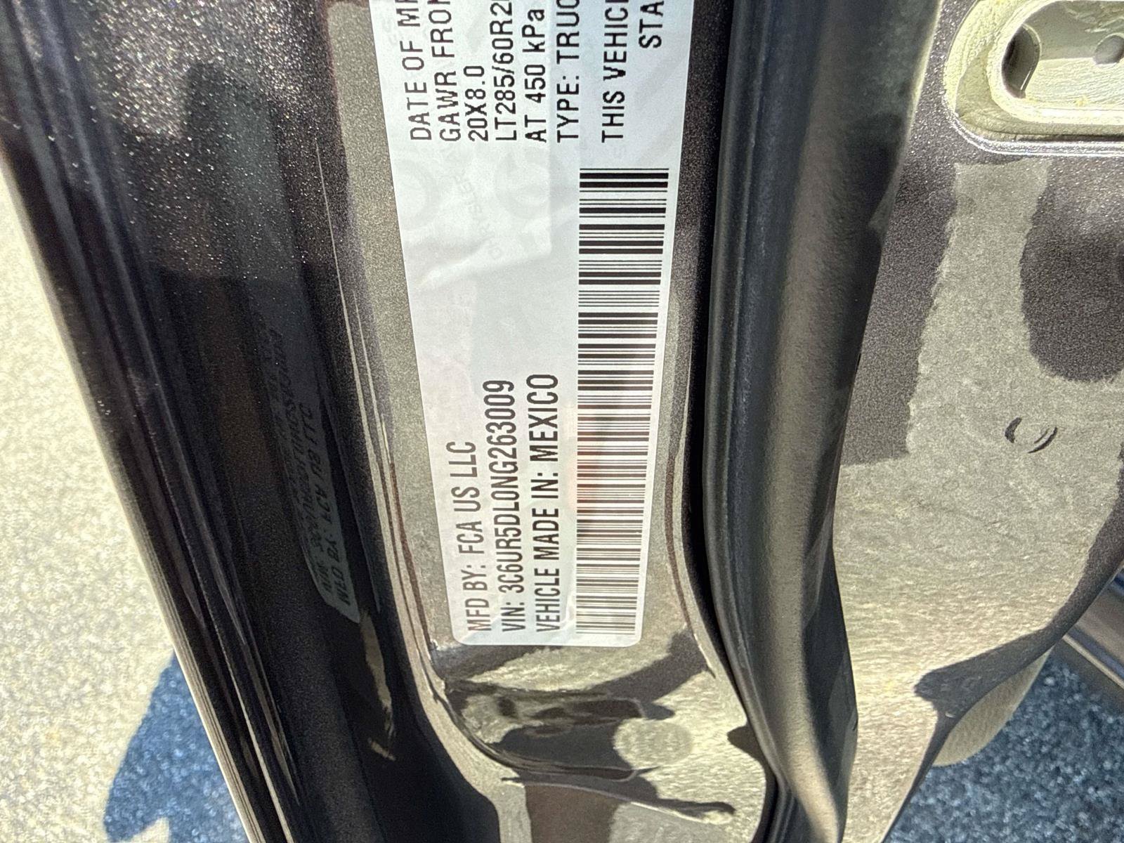 Used 2022 RAM 2500 Big Horn w/ Night Edition AWD/4WD image 30
