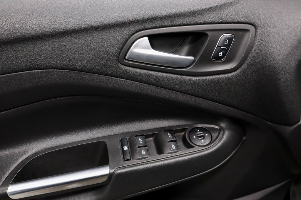 Certified 2018 Ford Escape SE image 23