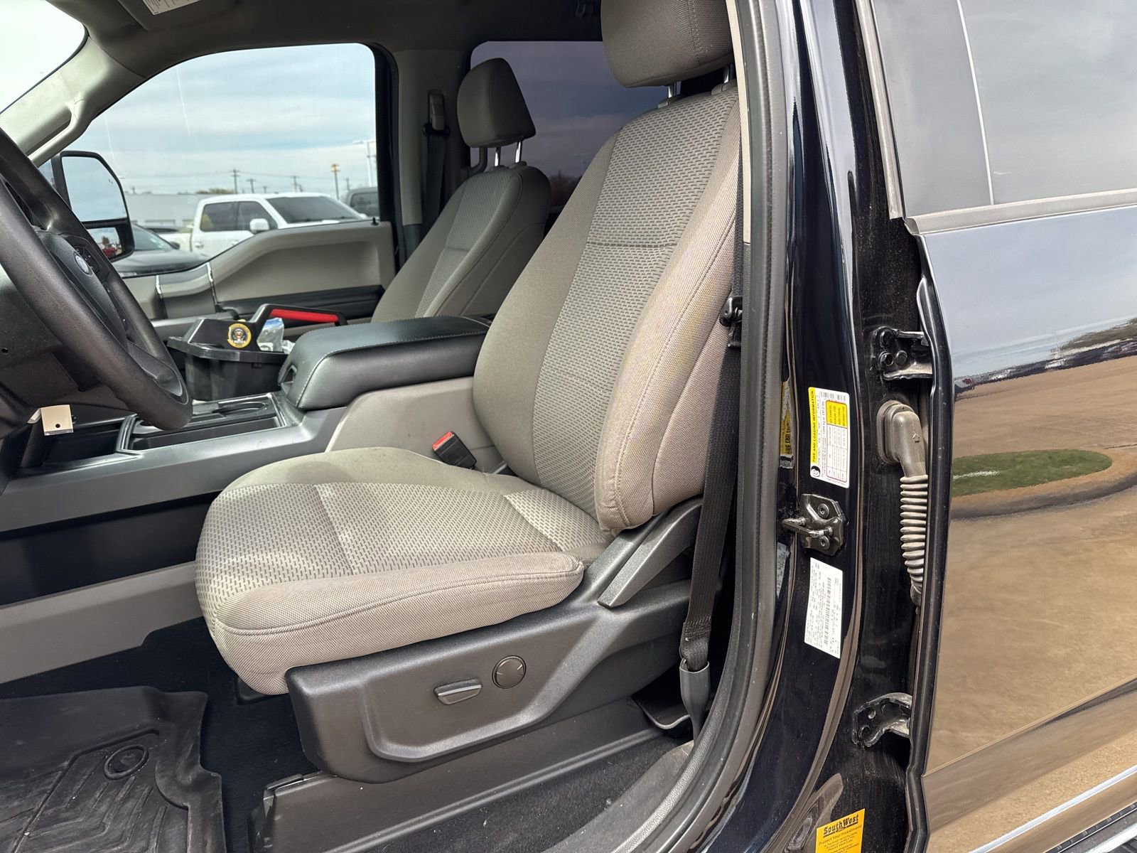 Certified 2021 Ford F250 XLT w/ XLT Premium Package image 15