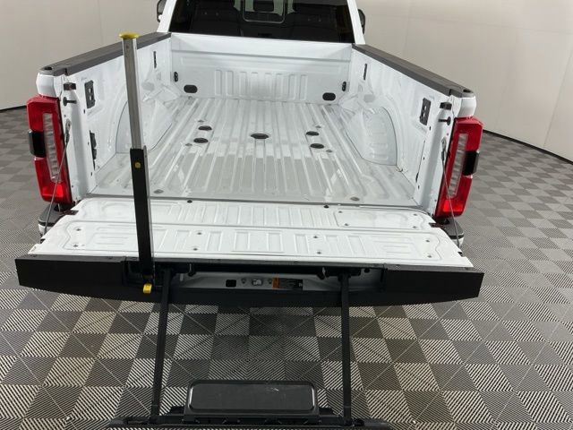 Certified 2024 Ford F350 Lariat w/ Lariat Ultimate Package image 9
