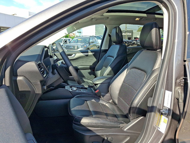 Certified 2022 Ford Escape SEL AWD/4WD image 11