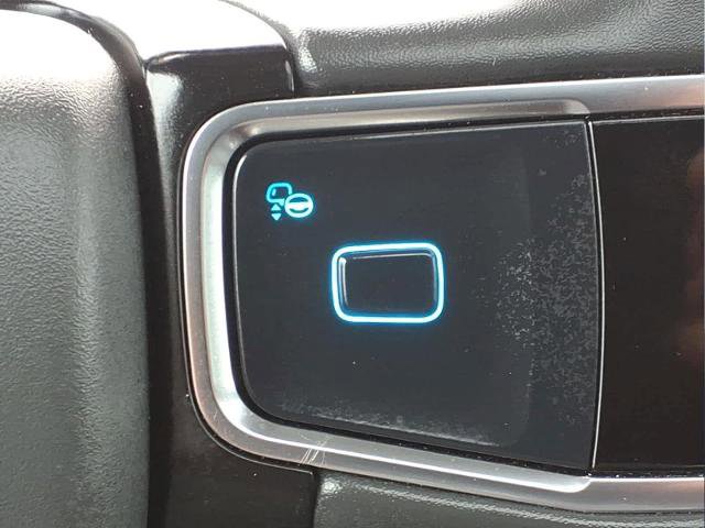 Certified 2025 Ford Expedition Active AWD/4WD image 33