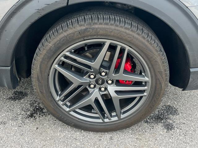 Certified 2025 Ford Explorer ST w/ Sun And Sound Package image 21