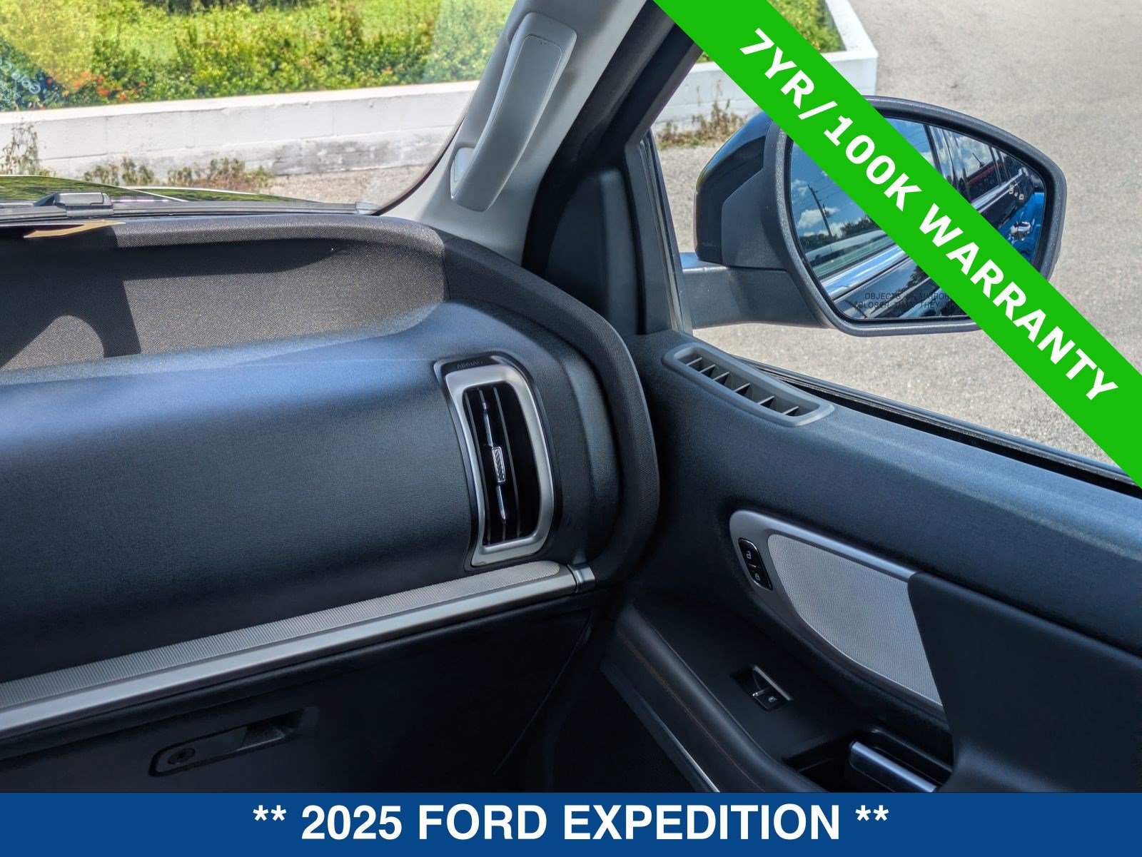 Certified 2025 Ford Expedition Active AWD/4WD image 22