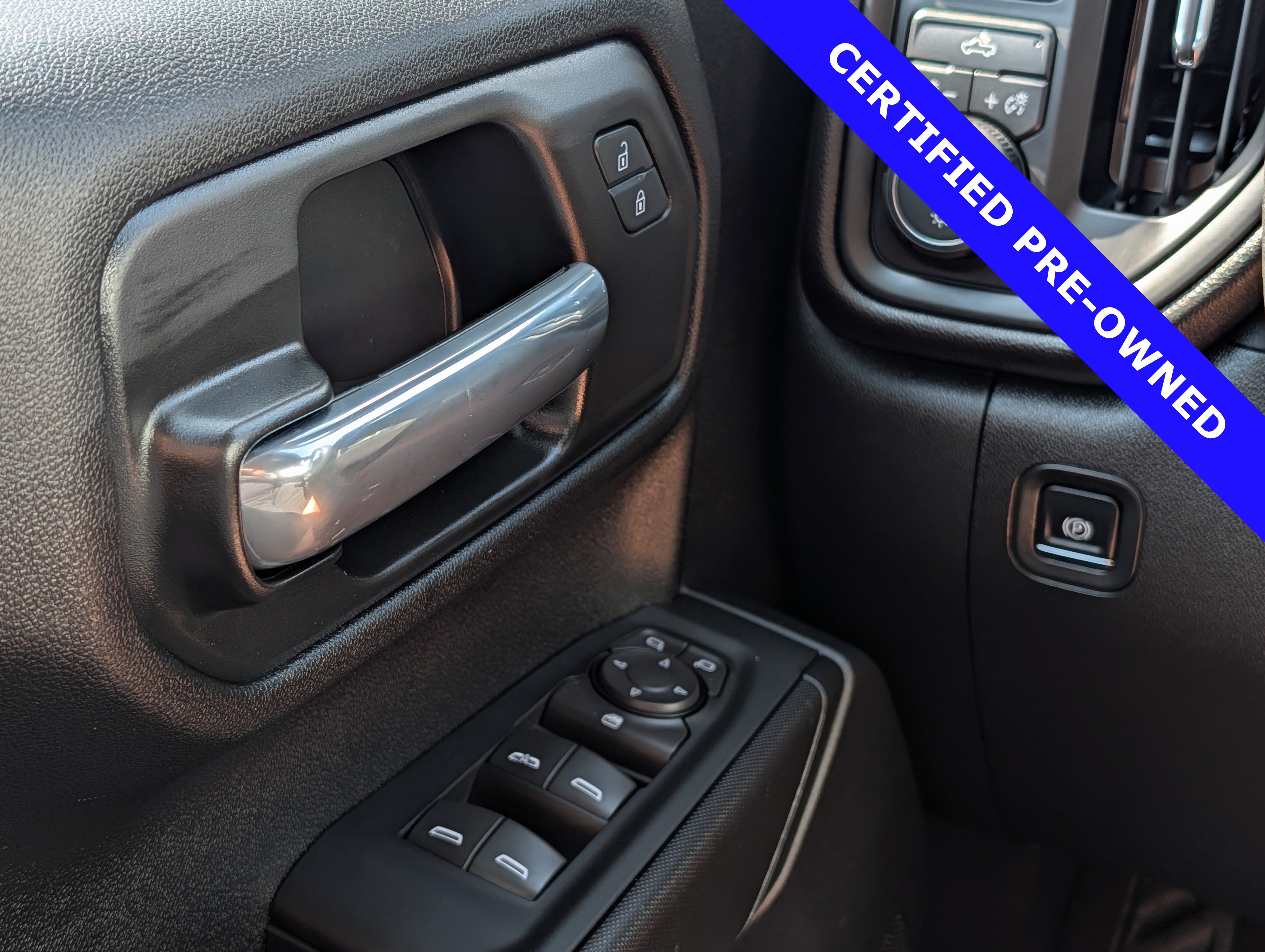 Used 2025 Chevrolet Silverado 1500 Custom AWD/4WD image 24