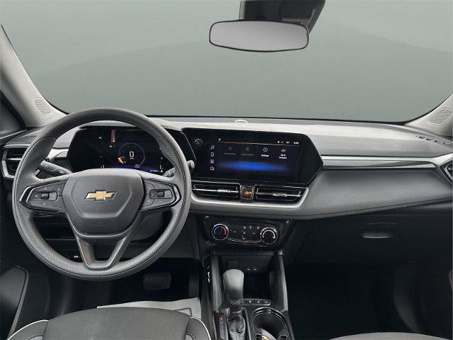 Used 2025 Chevrolet TrailBlazer LT AWD/4WD image 18