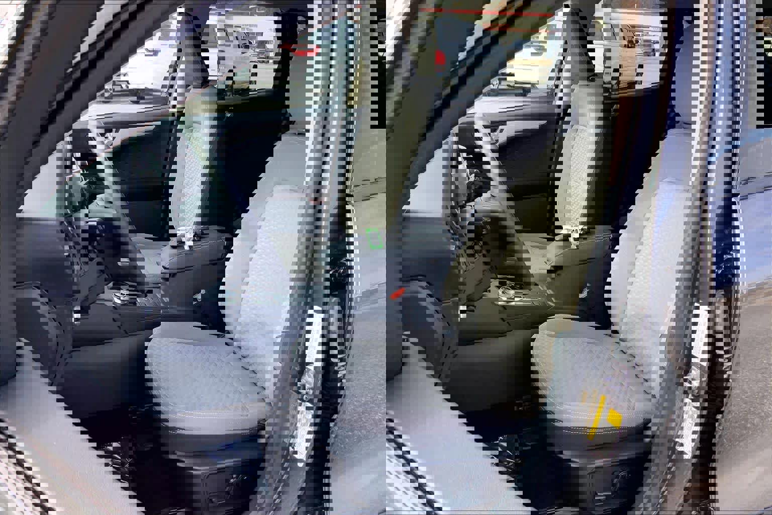 Certified 2020 Ford Escape SE image 7