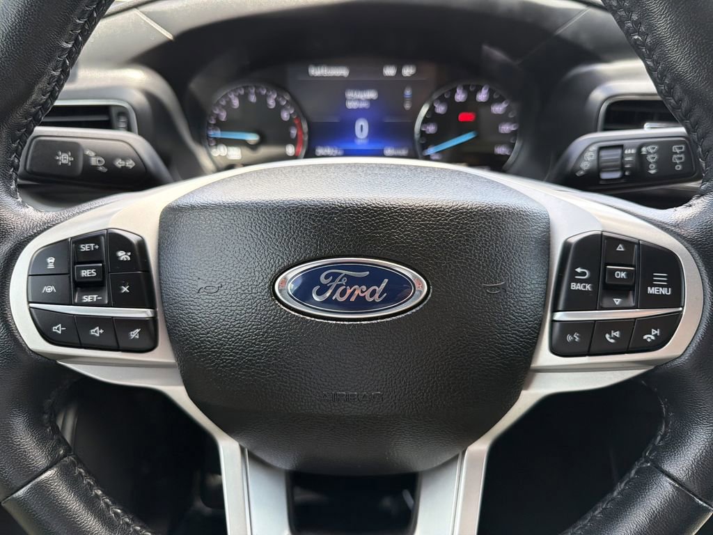 Certified 2022 Ford Explorer XLT w/ Equipment Group 202A image 32
