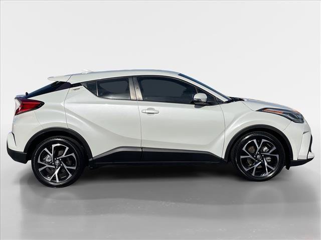 Used 2021 Toyota C-HR XLE image 2