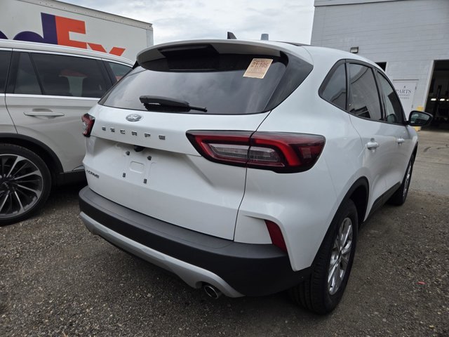 Certified 2025 Ford Escape Active FWD image 4