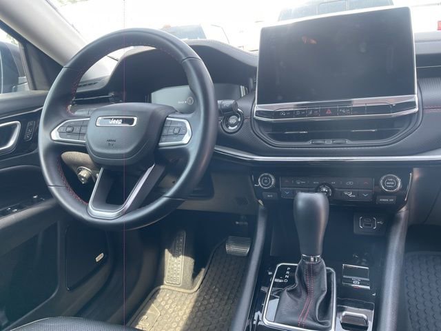 Used 2022 Jeep Compass Trailhawk w/ Trailhawk Elite Group image 14