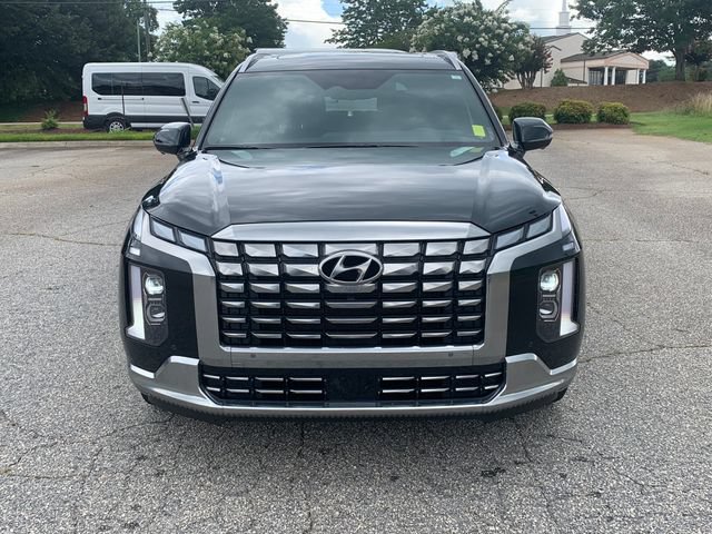 Used 2025 Hyundai Palisade Calligraphy FWD image 2