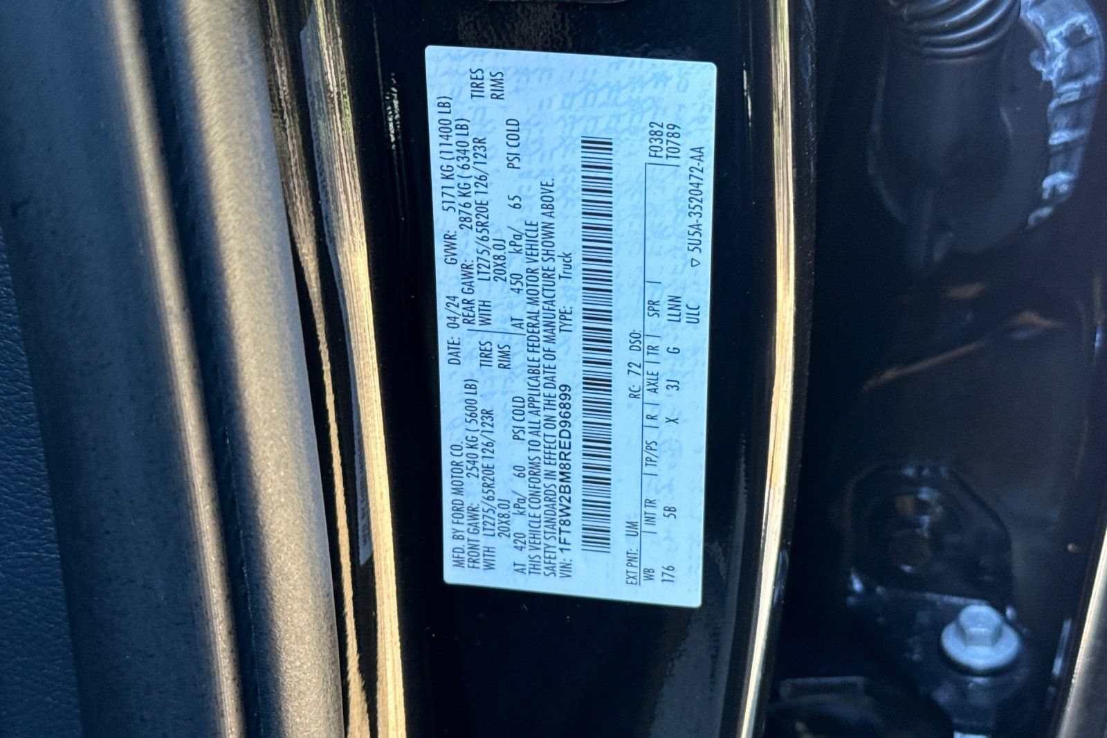 Certified 2024 Ford F250 Lariat w/ Lariat Ultimate Package AWD/4WD image 30