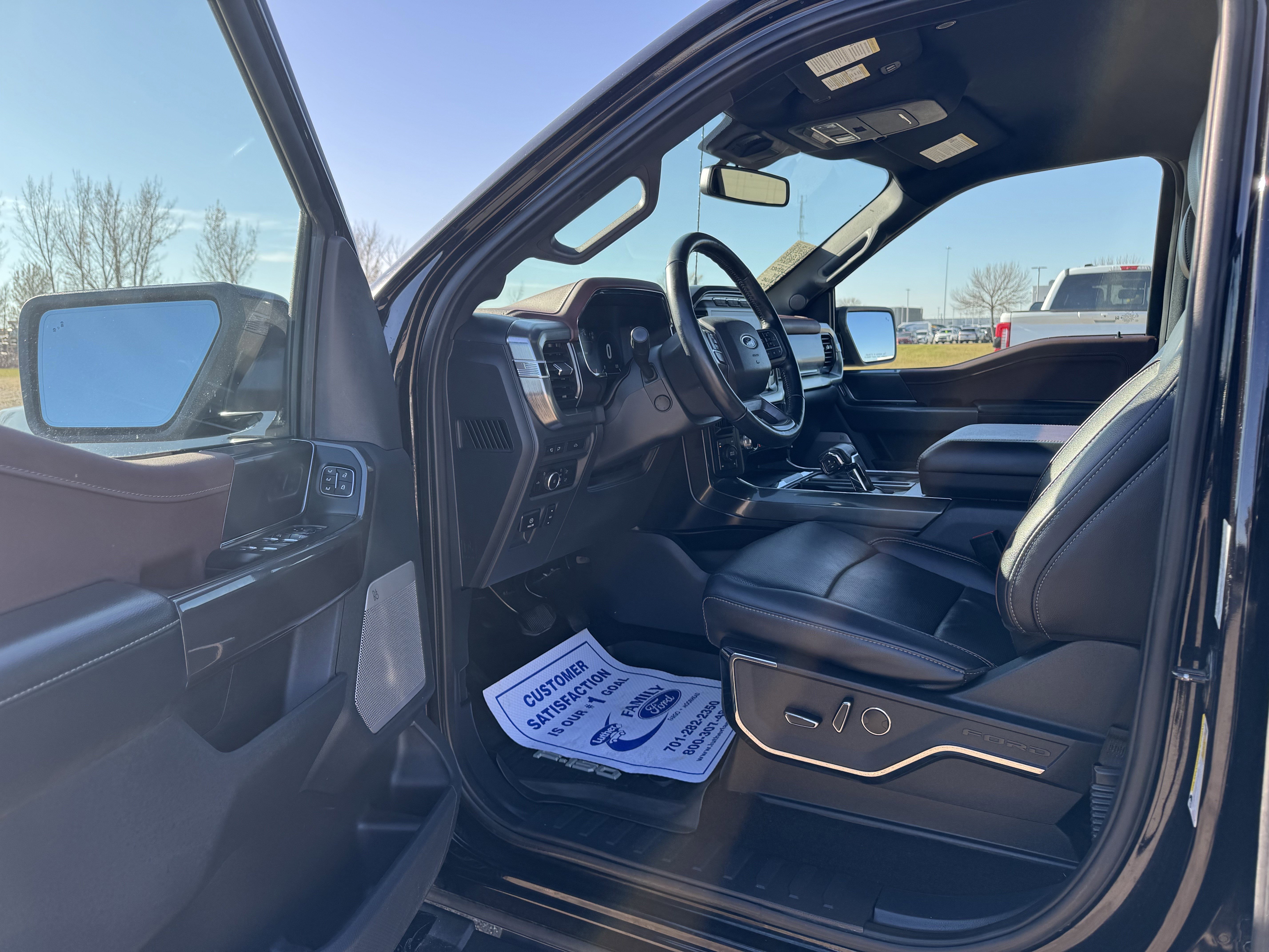 Certified 2022 Ford F150 Lariat w/ Equipment Group 502A High image 18