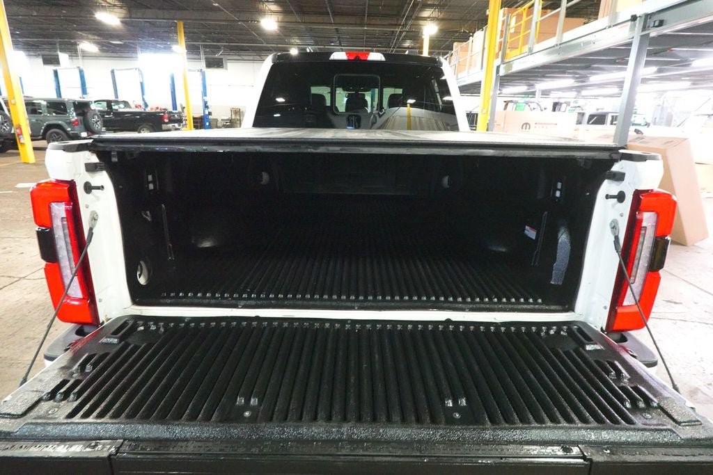Certified 2025 Ford F250 Platinum w/ FX4 Off-Road Package AWD/4WD image 29