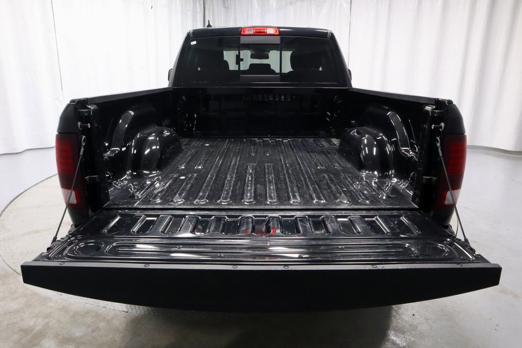 Used 2020 RAM 1500 Classic Warlock w/ Trailer & Traction Group image 15