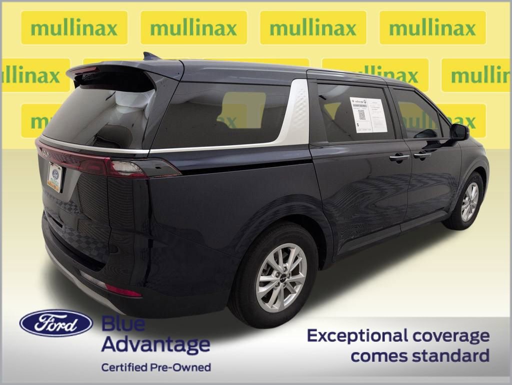 Used 2024 Kia Carnival LX image 5