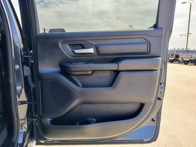 Used 2025 RAM 1500 Warlock AWD/4WD image 16