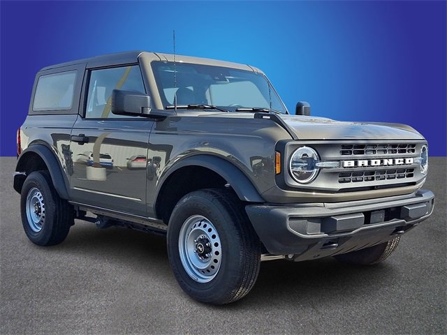 Certified 2025 Ford Bronco 2-Door image 3