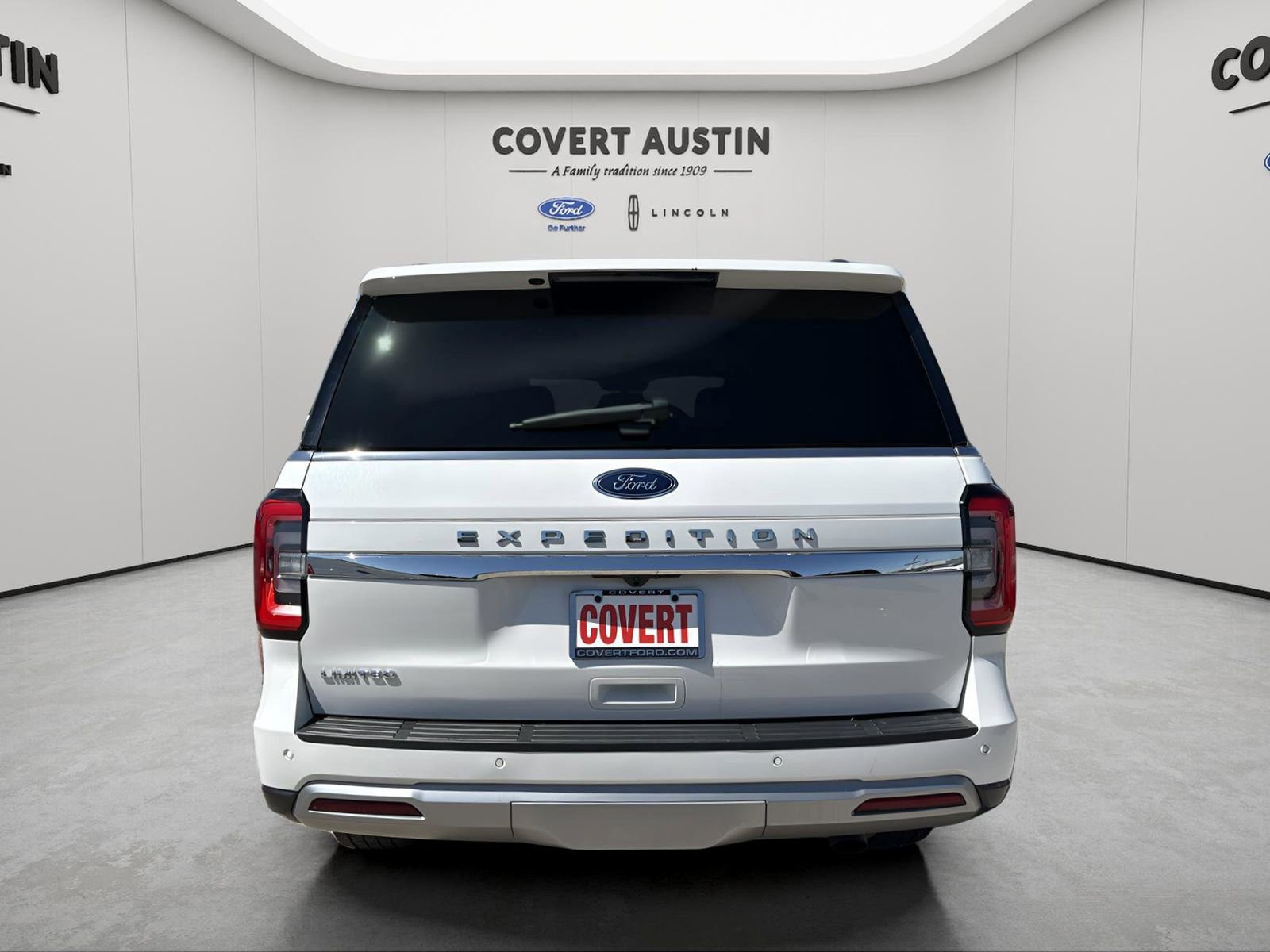 Certified 2023 Ford Expedition Limited image 4