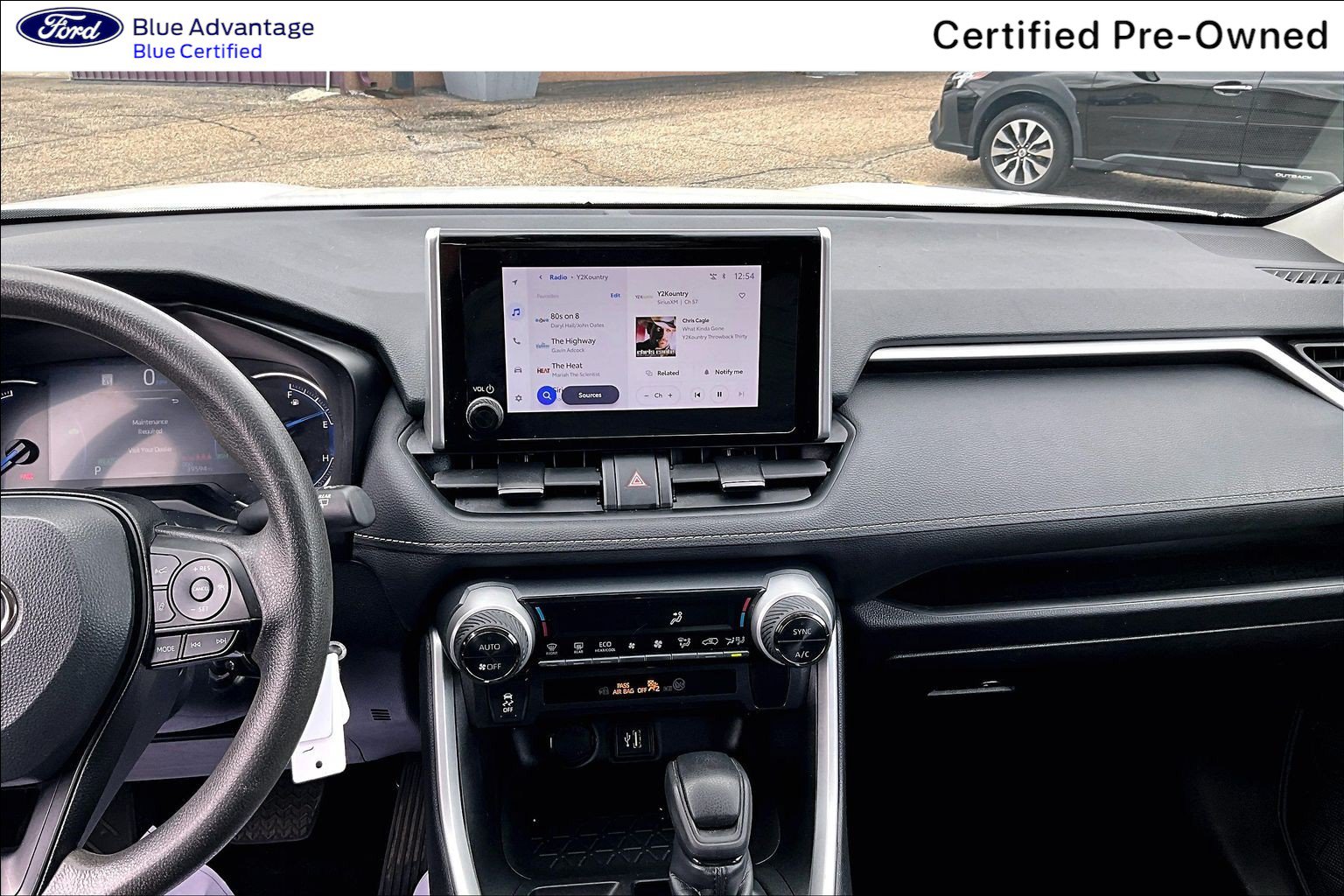 Used 2024 Toyota RAV4 LE AWD/4WD image 30
