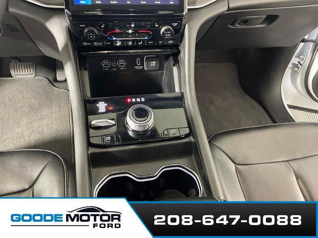 Used 2024 Jeep Grand Cherokee Limited 4xe AWD/4WD image 17