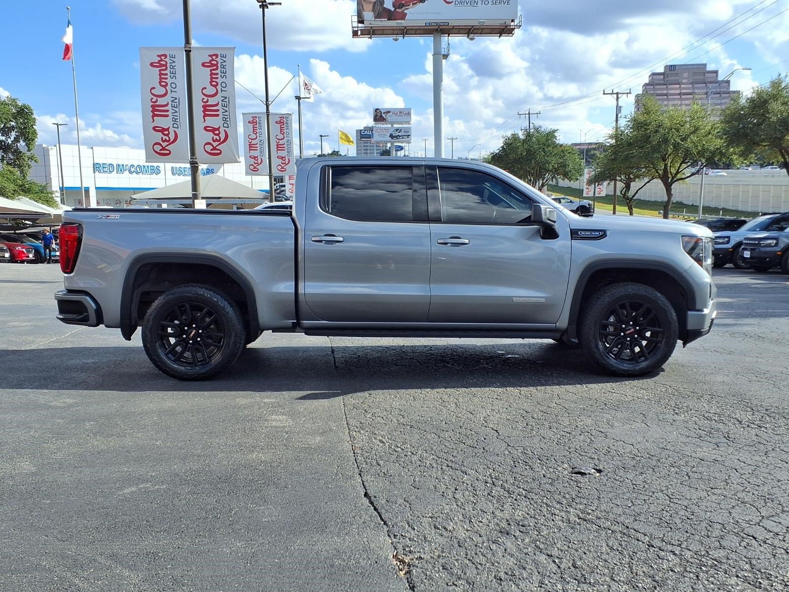 Used 2024 GMC Sierra 1500 Elevation w/ X31 Off-Road Package AWD/4WD image 5