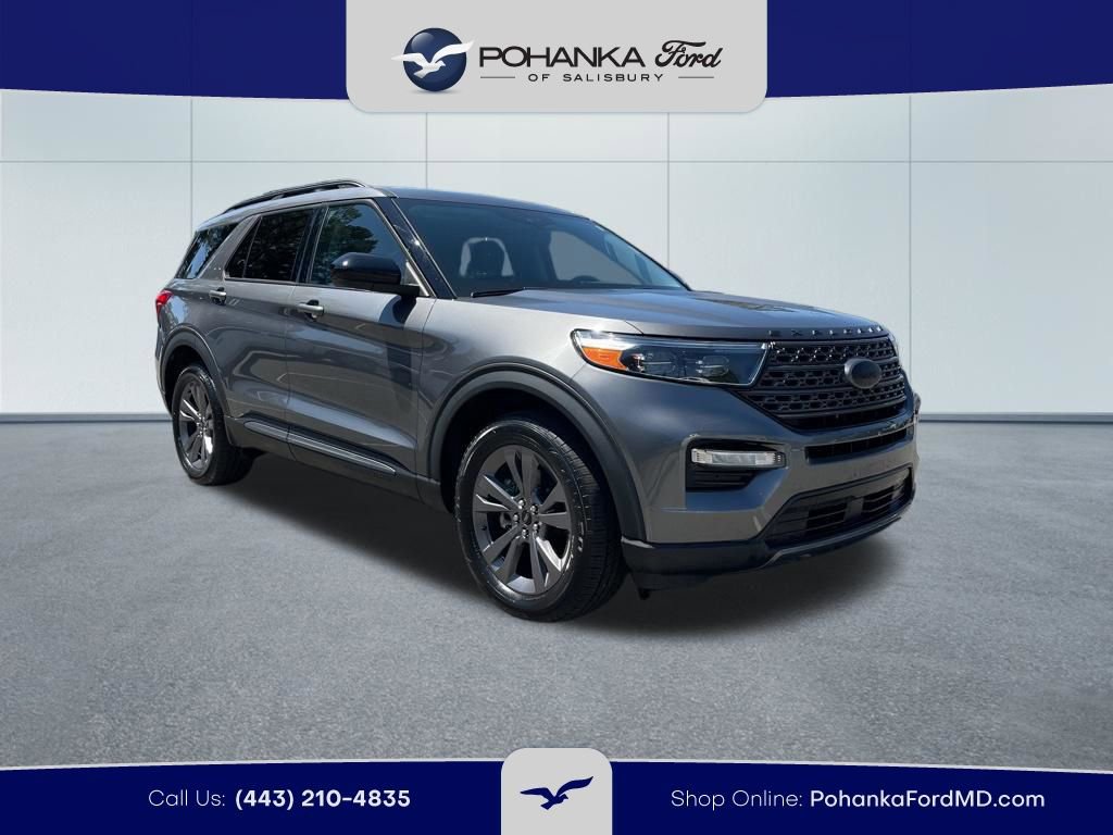Certified 2022 Ford Explorer XLT w/ Equipment Group 202A AWD/4WD image 4