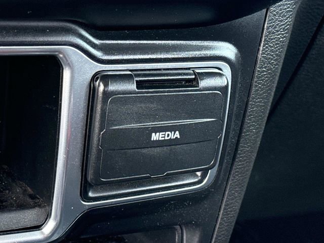 Used 2019 Jeep Wrangler Sport image 38