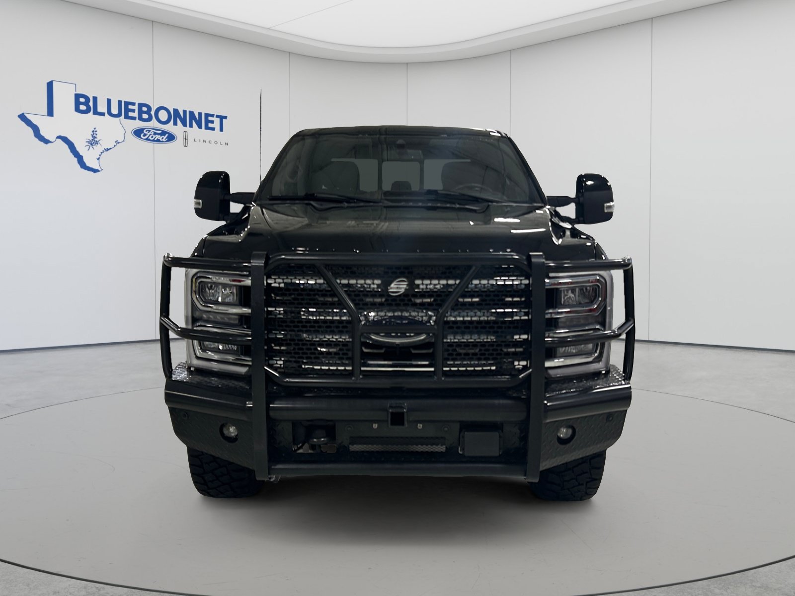 Certified 2024 Ford F250 King Ranch w/ FX4 Off-Road Package AWD/4WD image 2
