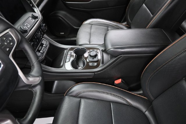 Used 2023 GMC Acadia AT4 AWD/4WD image 30