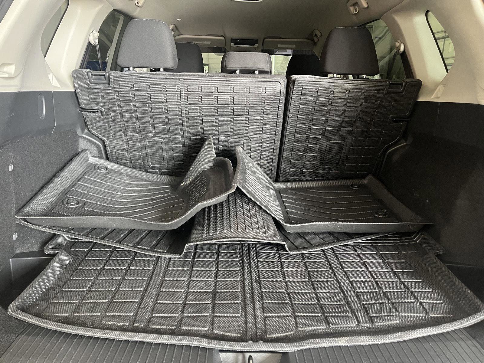 Used 2023 Nissan Rogue SV image 26