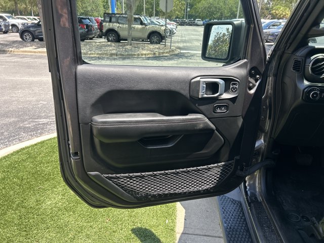 Used 2021 Jeep Wrangler Unlimited Sahara AWD/4WD image 14