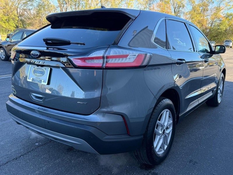 Certified 2024 Ford Edge SEL w/ Convenience Package image 5