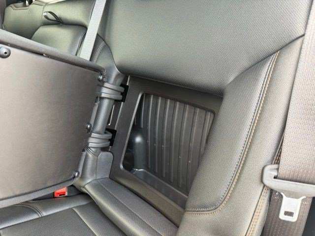Used 2024 GMC Sierra 1500 AT4 w/ Technology Package AWD/4WD image 36
